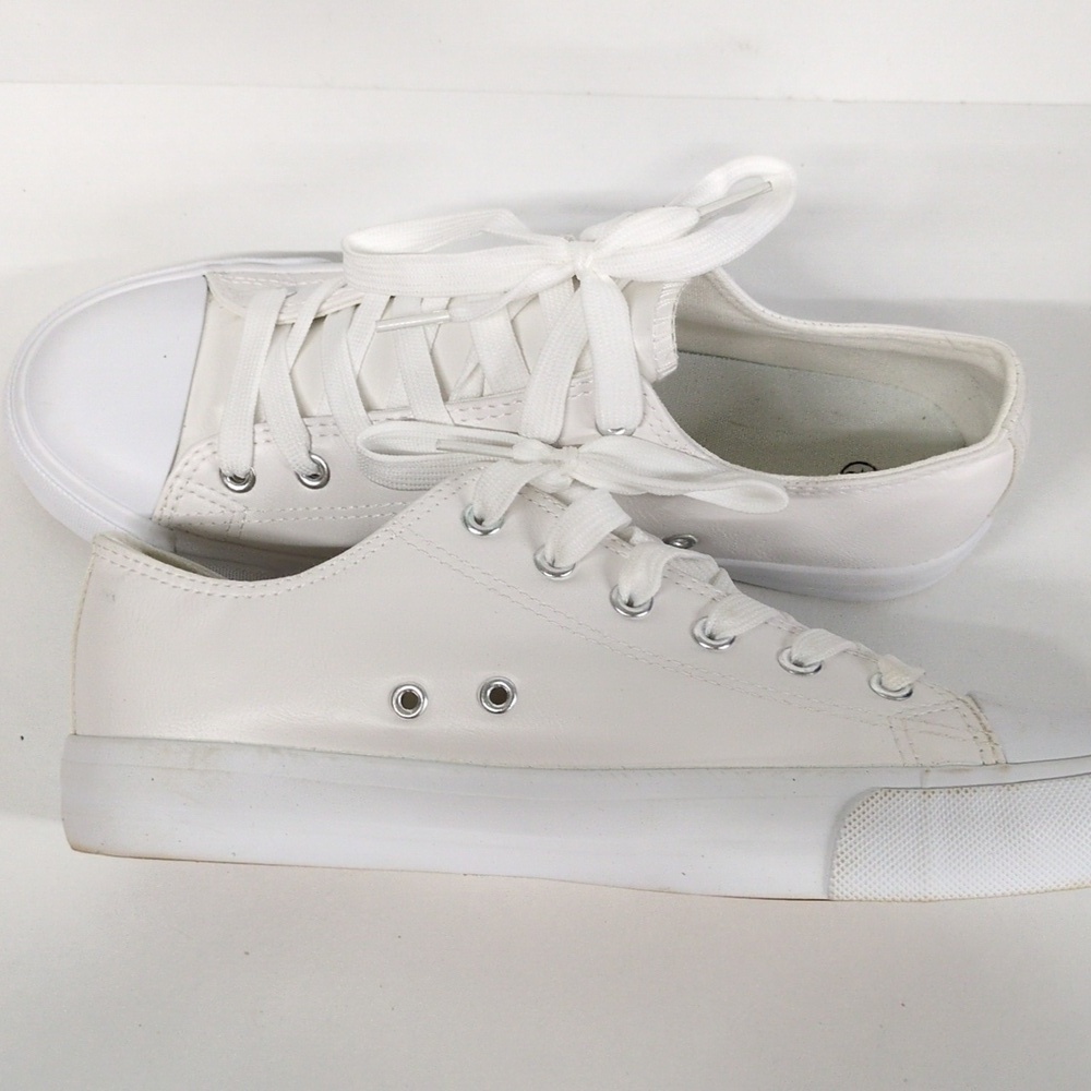 White Faux Leather Sneakers Womens Size 10 NWOT - Picture 2 of 14